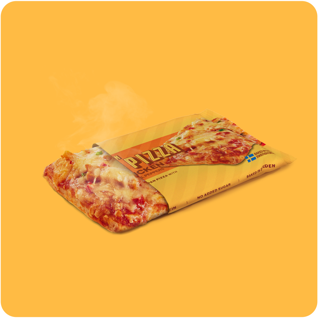 Protein Pan Pizza BBQ Chicken, öppen förpackning där pizza osten smälter. Perfekt för lunch. 