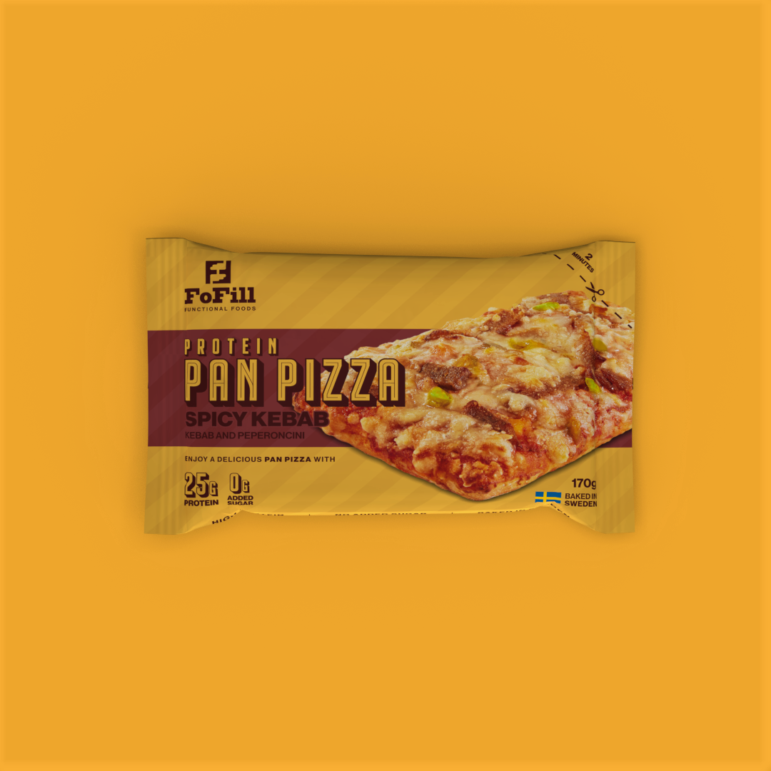 Spicy Kebab Protein Pan Pizza – styck. En kryddig pan pizza med kebab och peperoncini, innehåller 25 gram protein per portion och är utan tillsatt socker. Perfekt för en smakrik och hälsosam måltid.